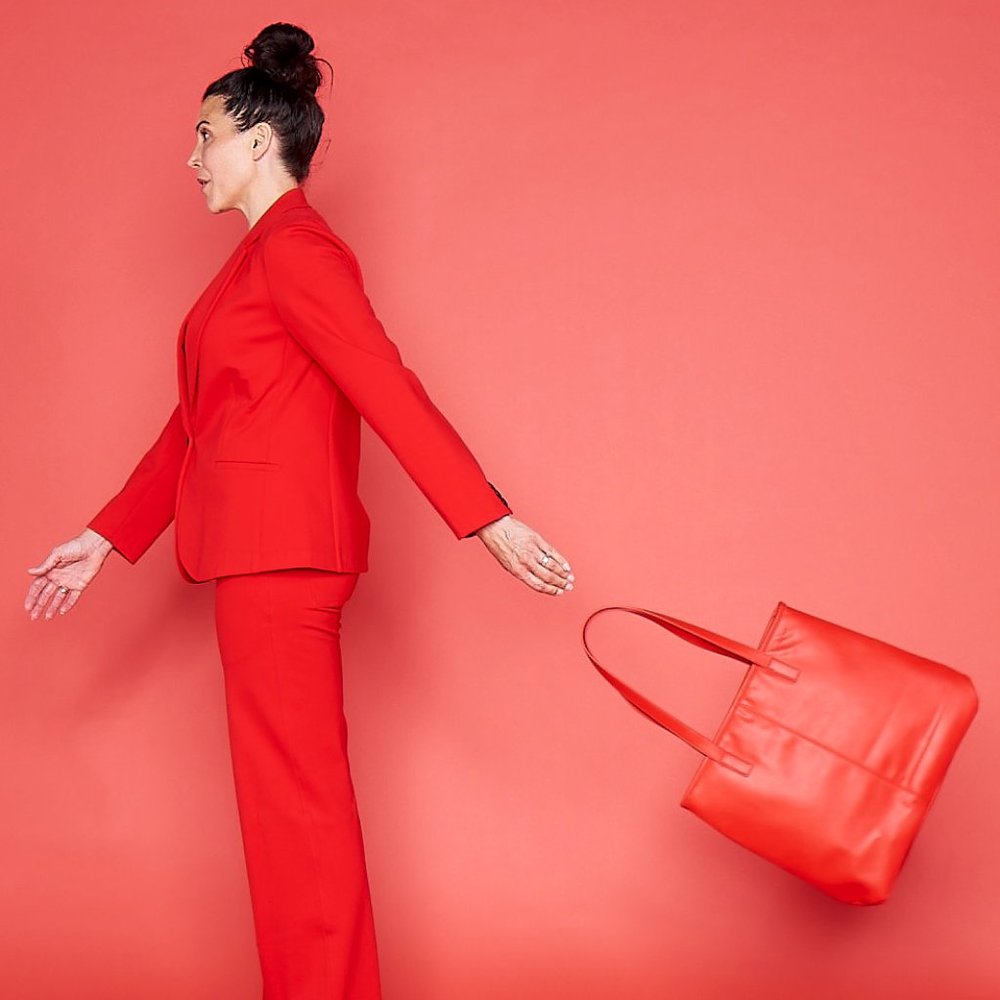 RED PURSE VEGAN LEATHER TOTE